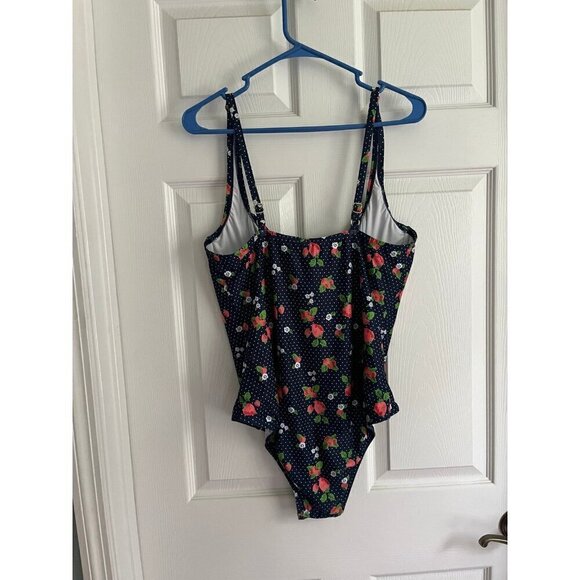 ModCloth One Piece Swimsuit - Picture 5 of 6